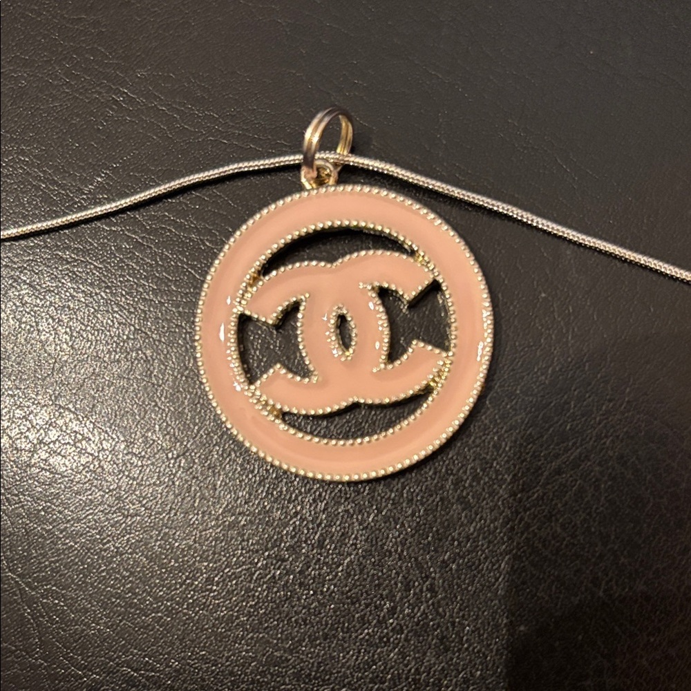Chic Pink Pastel Pendant Necklace - Picture 2 of 5